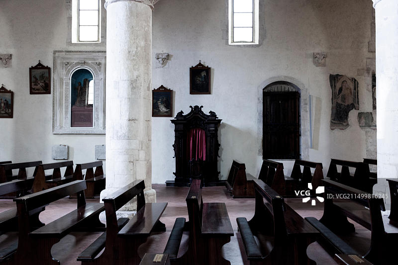 意大利阿布鲁佐地区苏尔莫纳旅游图片素材