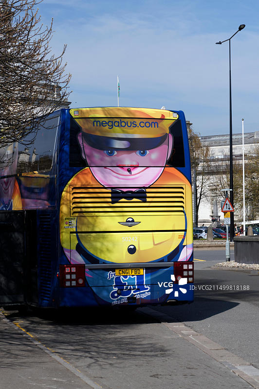 Mega Bus，英国威尔士加的夫图片素材
