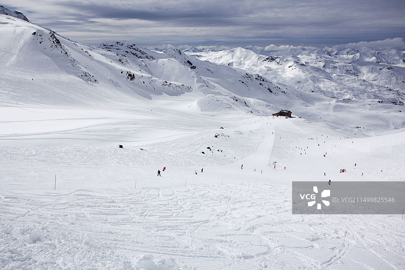 法国阿尔卑斯山滑雪假期旅行照图片素材