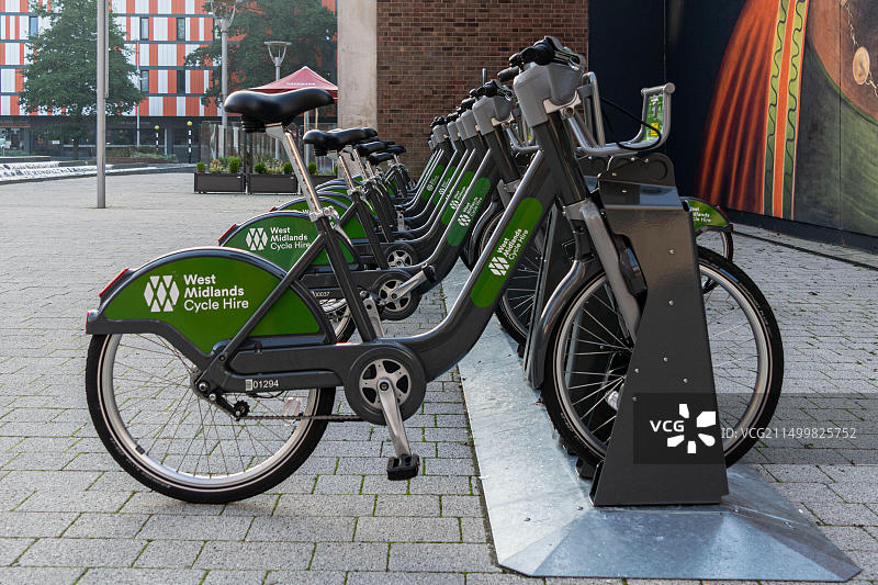 西米德兰兹郡全天候自行车租赁服务，可持续出行方式图片素材