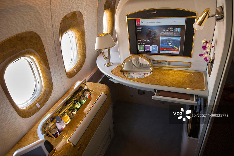阿联酋航空波音777-300ER头等舱套房图片素材