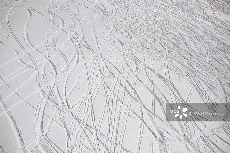 法国阿尔卑斯山的滑雪胜地图片素材