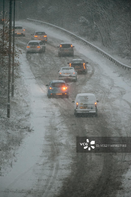 暴雪天气影响出行：凯特灵附近A14公路交通受阻图片素材