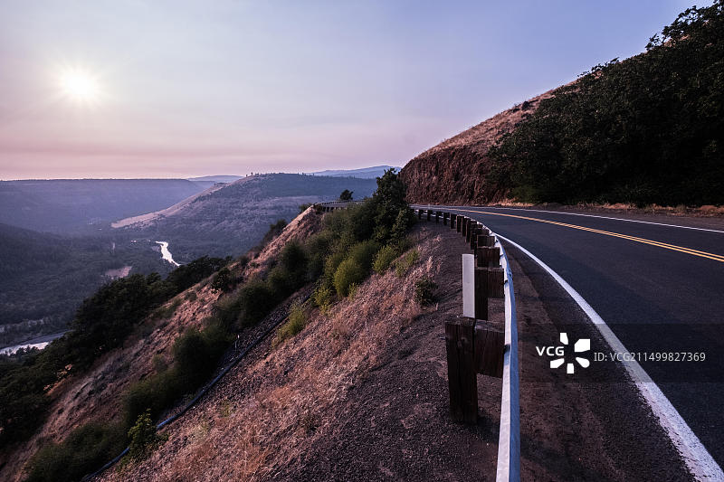 紫色山脉水石风光图片素材