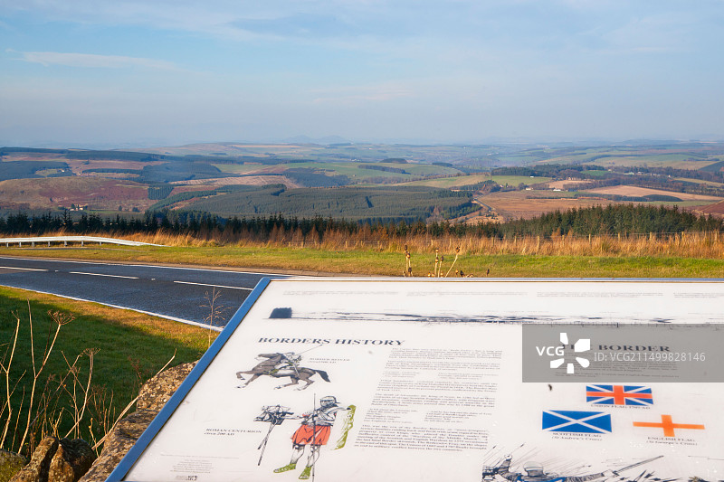 从苏格兰边境A68公路向北看，靠近苏格兰杰德堡图片素材