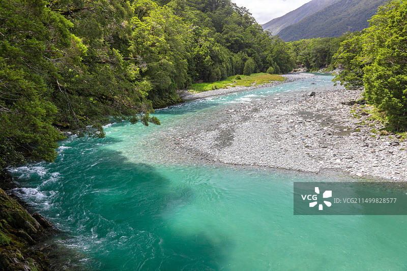 新西兰哈斯特河兰兹伯勒山谷图片素材