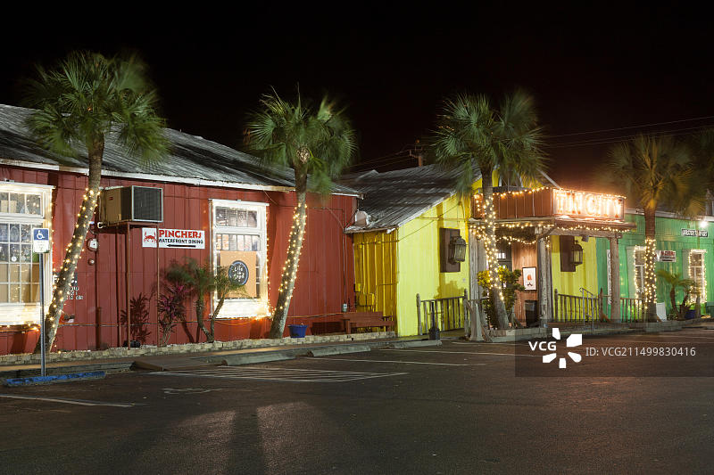美国佛罗里达州那不勒斯锡城老城区商店和餐厅图片素材