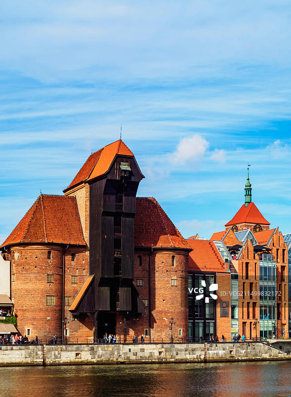 波兰格但斯克莫特拉瓦河和中世纪港口起重机图片素材