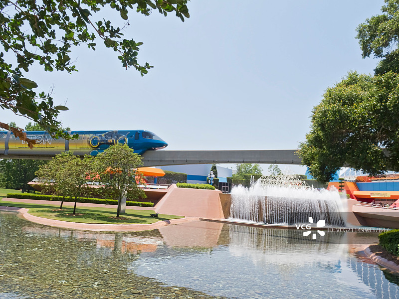 美国佛罗里达州迪士尼世界未来世界的单轨列车图片素材