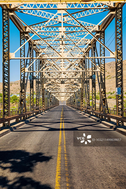 美国华盛顿州格兰特水坝桥的钢结构图片素材