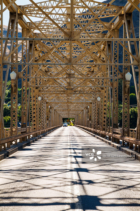 美国华盛顿州格兰特水坝桥的钢结构图片素材