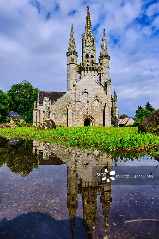 法国莫尔比昂，勒福埃，15世纪圣菲亚克教堂图片素材