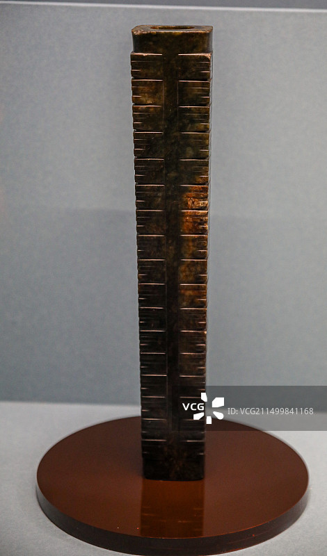 中国台湾省台北故宫博物院良渚文化晚期玉琮图片素材