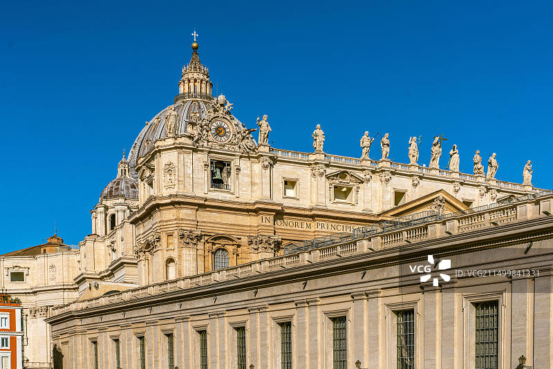 圣彼得大教堂和圣彼得广场及其柱廊，梵蒂冈，罗马，意大利，欧洲图片素材