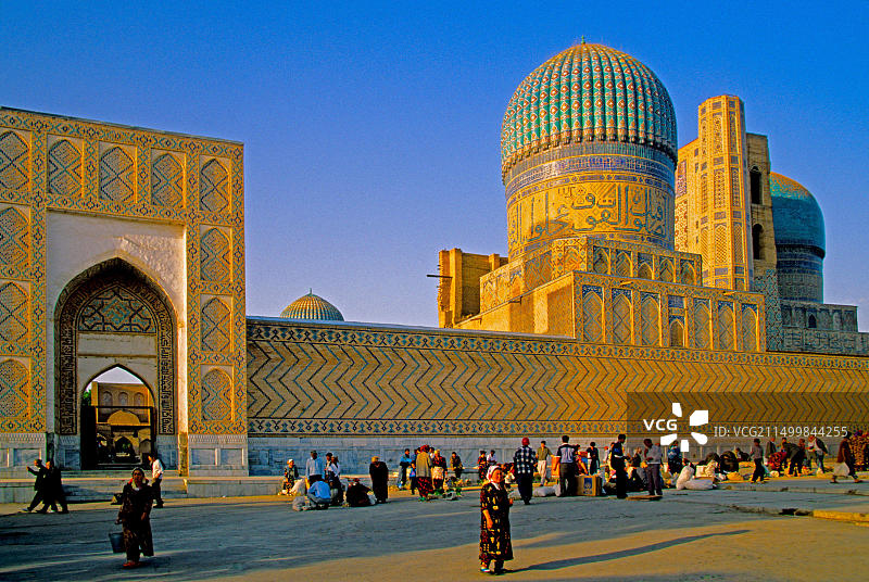 撒马尔罕雷吉斯坦广场市场侧景图片素材