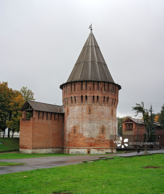 俄罗斯斯摩棱斯克地区16世纪堡垒的塔图片素材