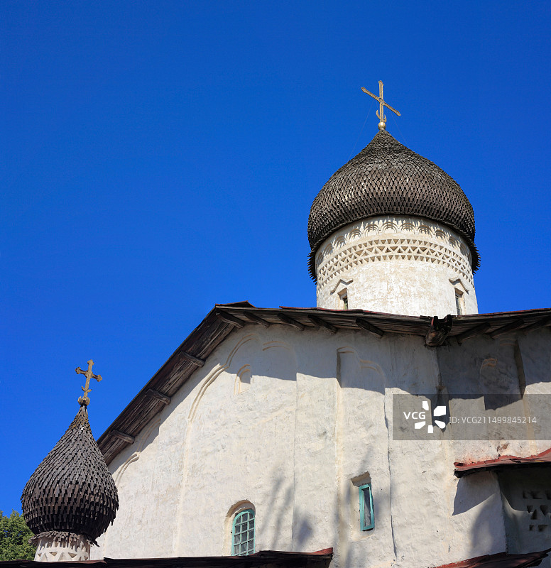 宗教建筑：俄罗斯普斯科夫教堂的穹顶（16世纪）图片素材