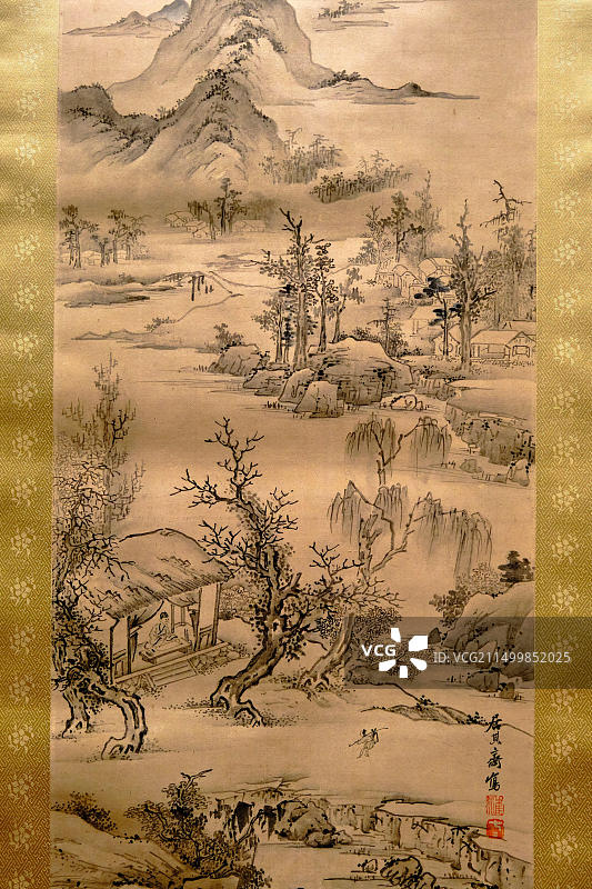 韩国首尔梨泰院区，建筑师Rem Koolhaas、Mario Botta和Jean Nouvel设计的Leeum三星美术馆是一座博物馆图片素材