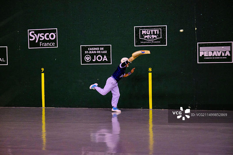 法国新阿基坦大区比利牛斯-大西洋省巴斯克地区圣让-德-吕兹巴斯克回力球图片素材