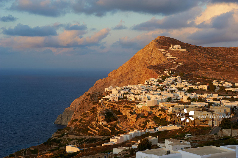 希腊弗莱甘兹罗斯岛：霍拉村和基米西斯圣母教堂图片素材