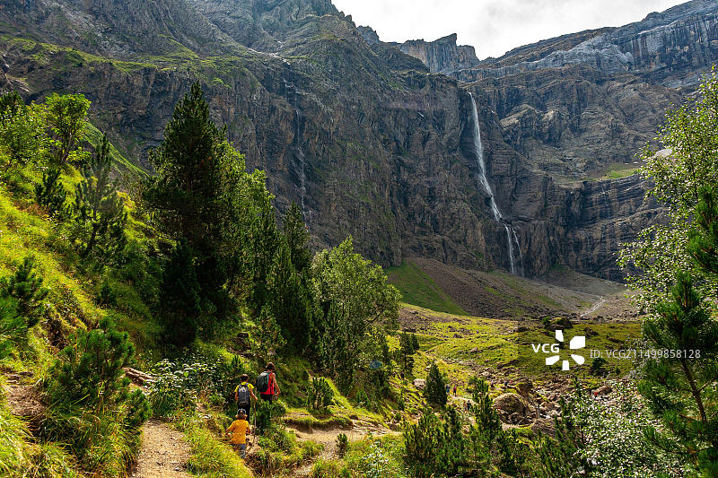 加瓦尔尼马戏团，上比利牛斯图片素材