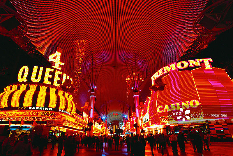 美国内华达州拉斯维加斯弗里蒙特街夜景图片素材
