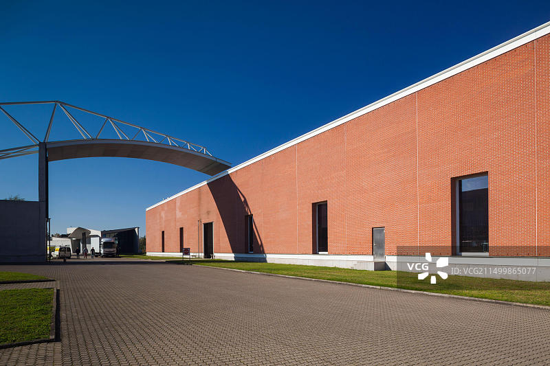 阿尔瓦罗·西扎设计的工厂建筑，维特拉设计博物馆，德国巴登-符腾堡州莱茵河畔魏尔图片素材