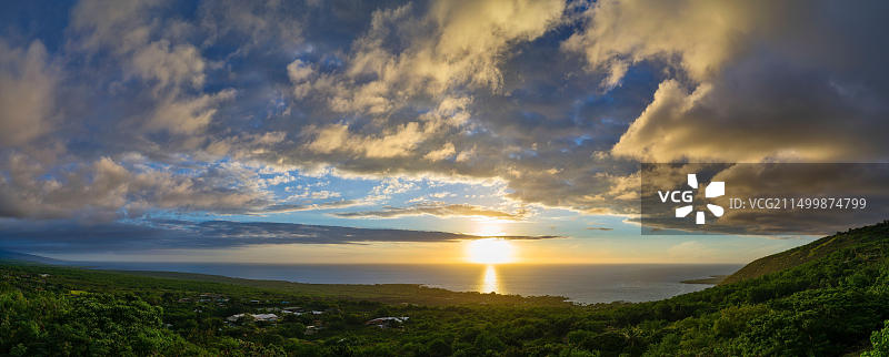 美国夏威夷科纳海岸 Kealakekua 海湾日落景色图片素材