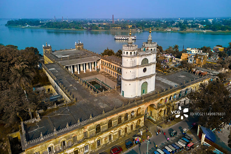 印度西孟加拉邦胡格利-金舒拉市，恒河的 Hooghly 河岸边的 Medersa Imambara（古兰经学校）图片素材
