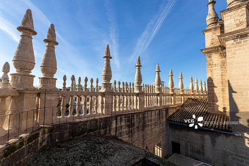 西班牙塞维利亚，圣玛丽主教座堂哥特式屋顶细节图片素材