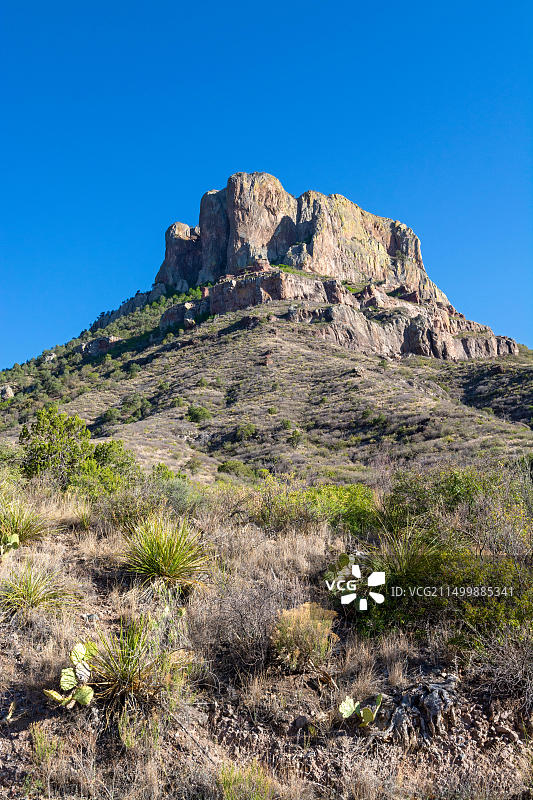 德克萨斯州大本德国家公园奇索斯山脉：从奇索斯盆地路观看卡萨格兰德图片素材