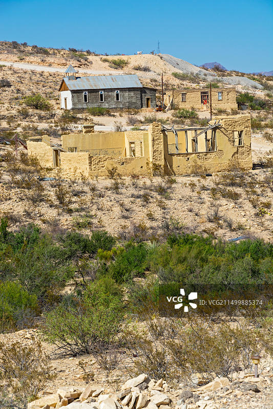 德克萨斯州布鲁斯特县特林瓜前矿区半个鬼城图片素材