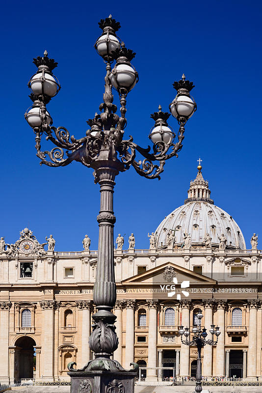 意大利梵蒂冈圣彼得广场和圣彼得大教堂图片素材
