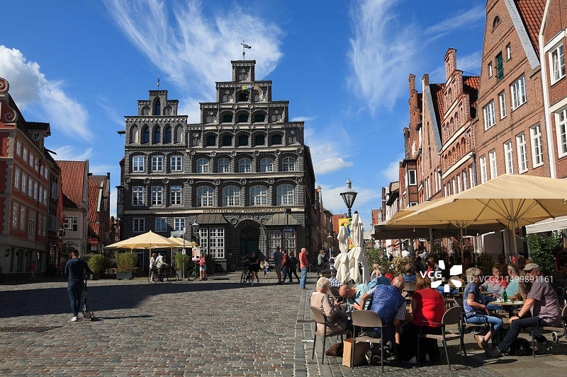 德国吕讷堡Am Sande广场的山墙房屋图片素材