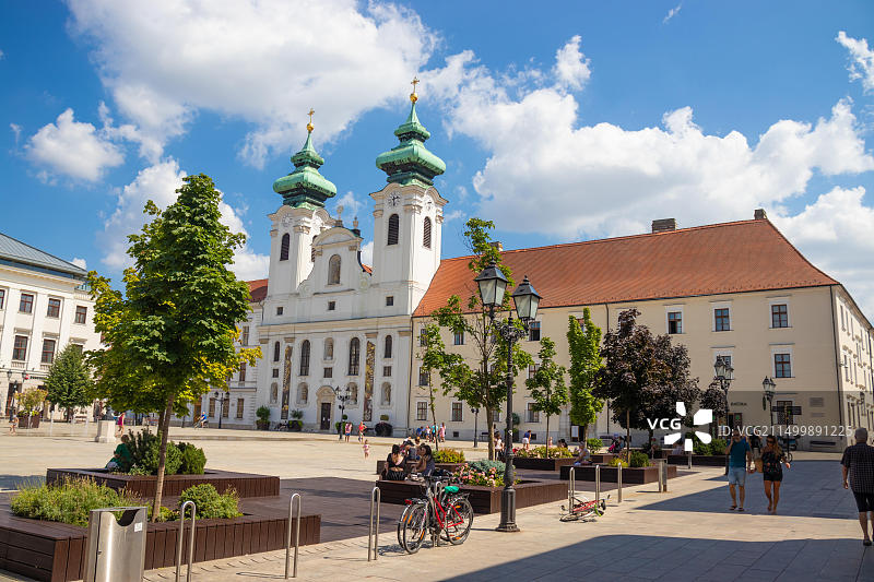 匈牙利杰尔镇的塞切尼广场图片素材