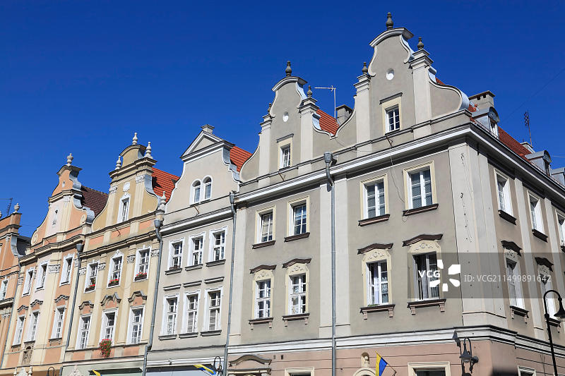 波兰奥波莱希隆市集广场的房屋图片素材