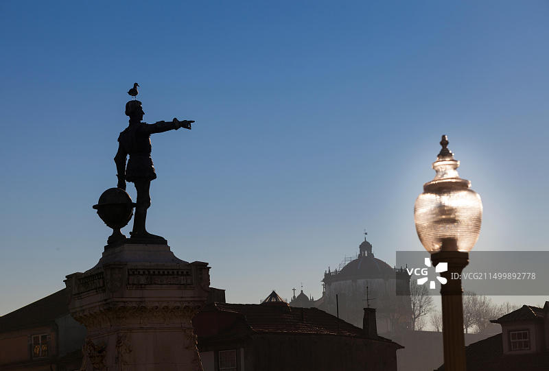 葡萄牙波尔图证券交易所宫外的费雷拉·博尔赫斯市场纪念碑图片素材