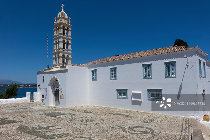 希腊斯佩采斯岛萨罗尼克群岛圣尼古拉斯修道院图片素材