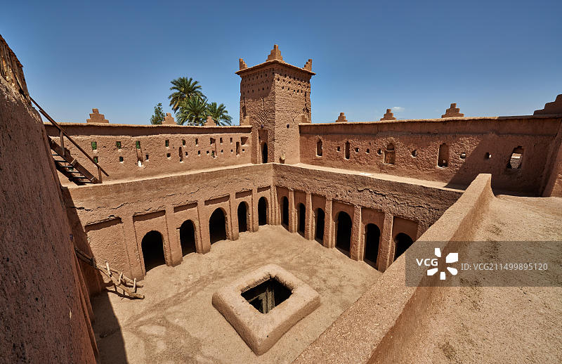 斯库拉附近阿姆里迪尔城堡的内庭院，摩洛哥，非洲图片素材