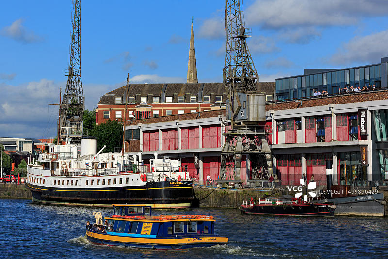 英国布里斯托尔市王子码头的巴尔莫勒尔酒店图片素材