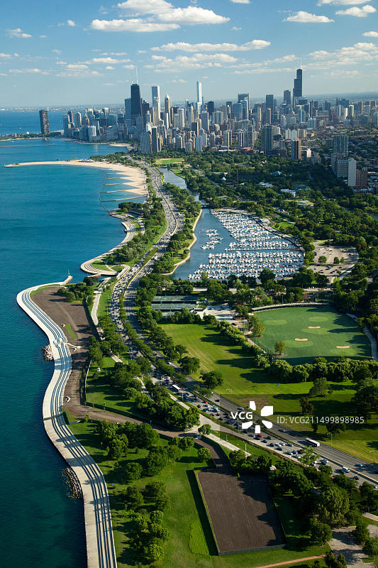 航拍城市、湖滨大道、密歇根湖，美国伊利诺伊州芝加哥图片素材
