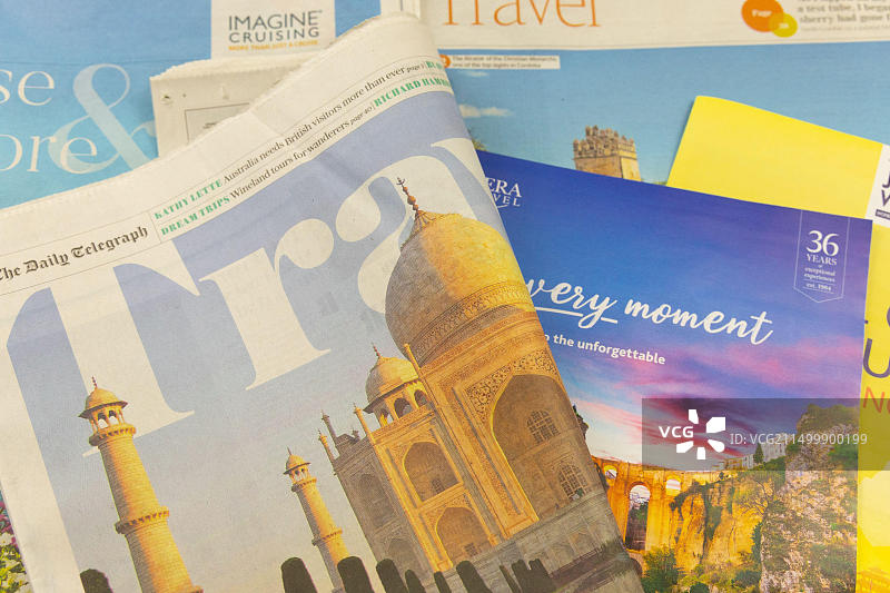 英国报纸的旅游版面图片素材