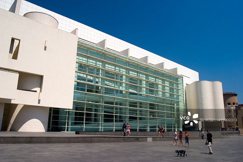 理查德·迈耶设计的巴塞罗那当代艺术博物馆图片素材