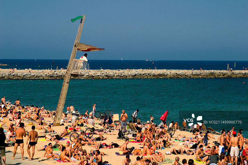 西班牙巴塞罗那巴塞罗那海滩救生塔图片素材