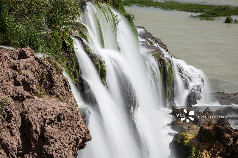 ID00780-00...爱达荷州 - 斯旺山谷蛇河沿线的福尔斯溪瀑布。图片素材