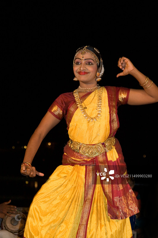 印度喀拉拉邦库马拉孔泰姬花园度假酒店舞蹈表演图片素材