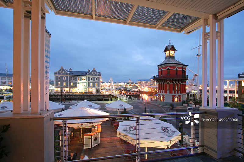 南非开普敦维多利亚阿尔伯特海滨钟楼暮光图片素材