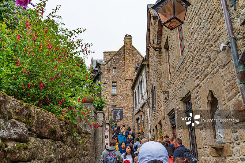 法国诺曼底圣米歇尔山街景，联合国教科文组织岛屿图片素材