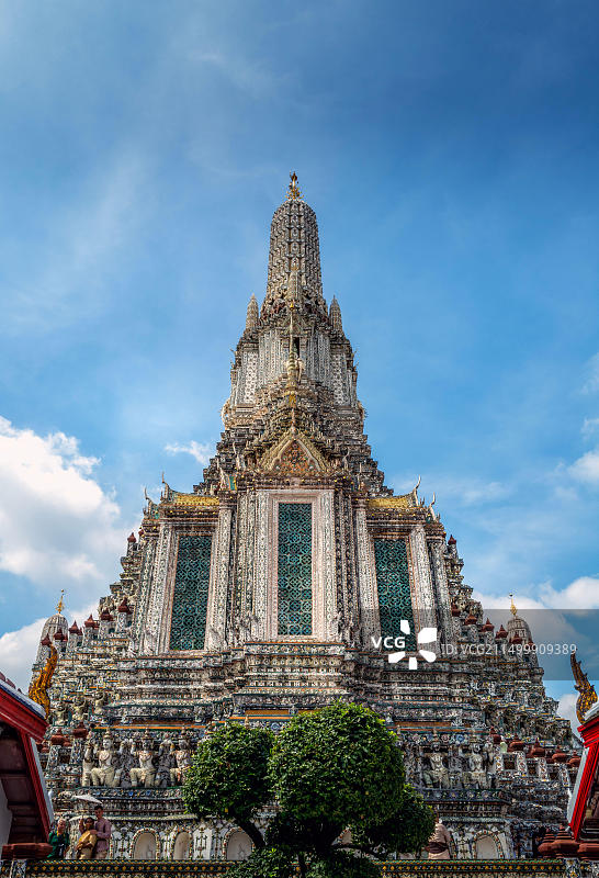 泰国曼谷郑王拉查沃拉兰寺图片素材