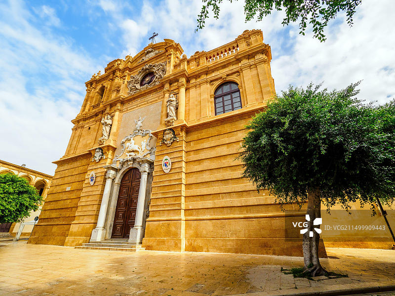 圣萨尔瓦多大教堂，位于意大利西西里岛特拉帕尼省马扎拉德尔瓦洛图片素材